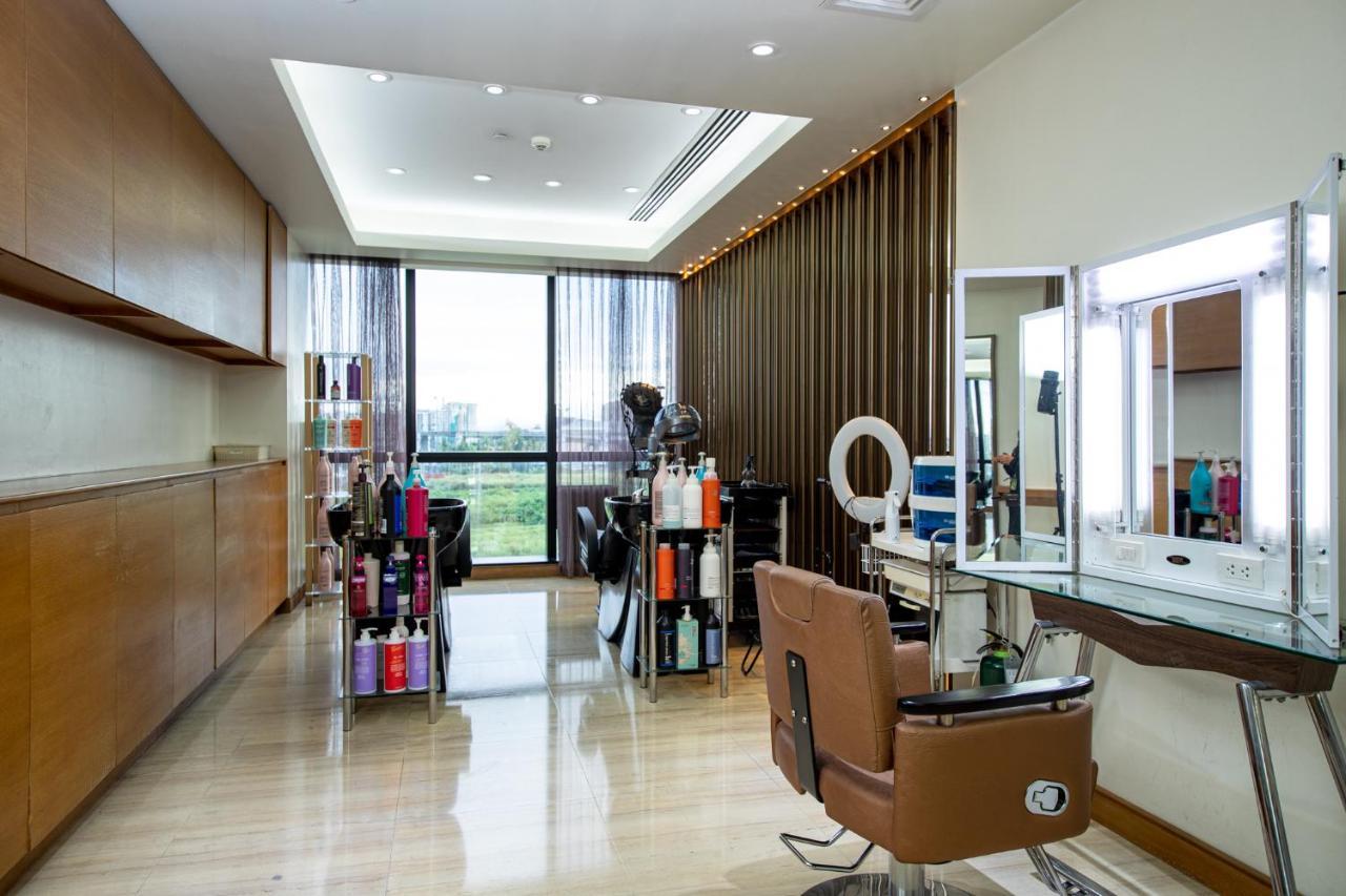 Hyatt Regency Manila City Of Dreams Paranaque City Екстериор снимка Salon de Bijou