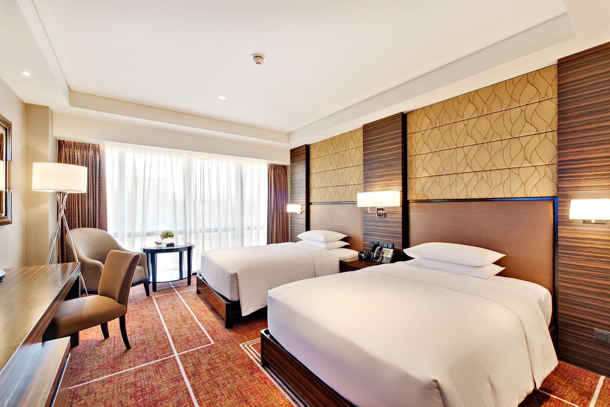 Hyatt Regency Manila City Of Dreams Paranaque City Екстериор снимка Deluxe Room