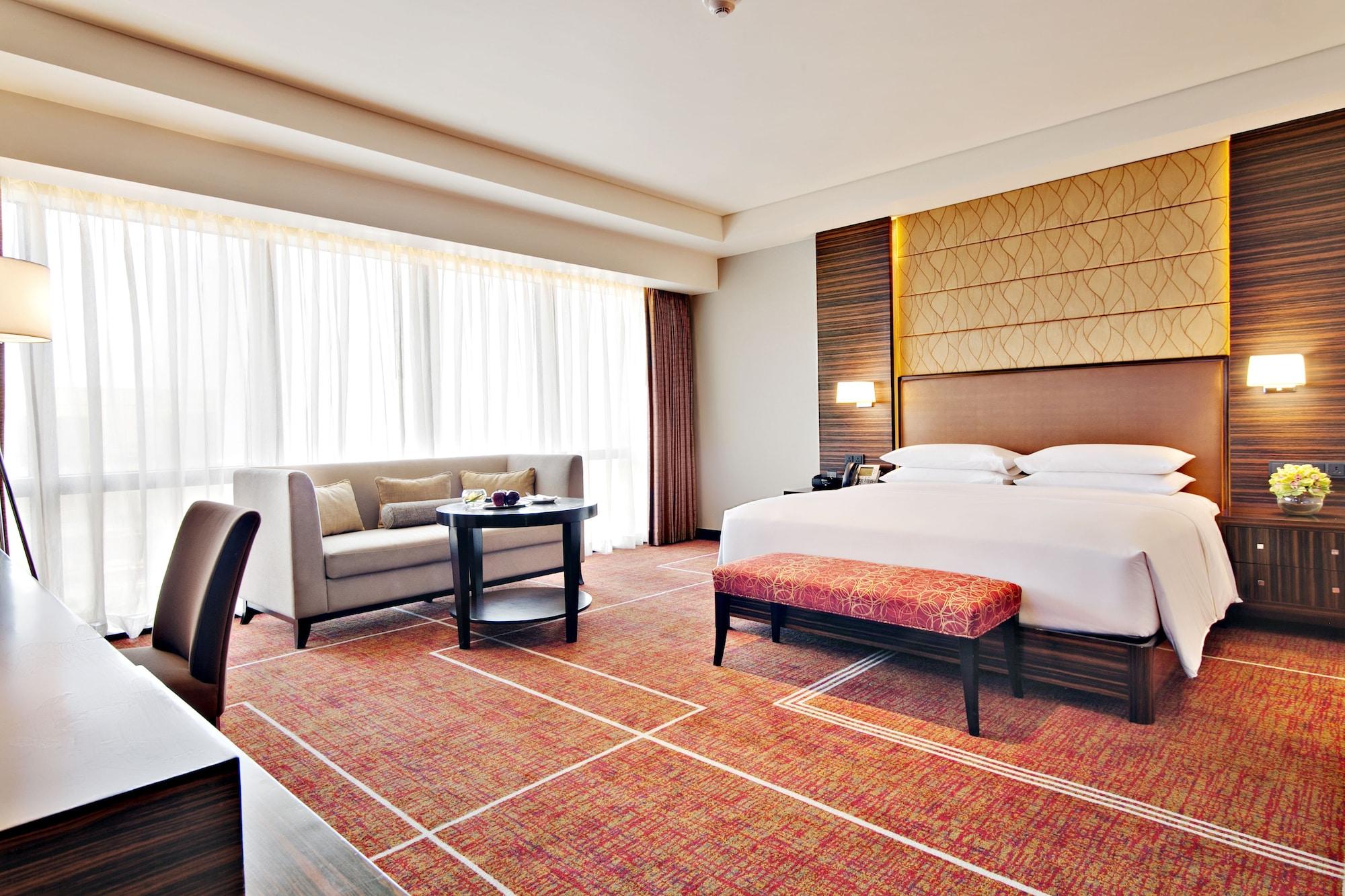 Hyatt Regency Manila City Of Dreams Paranaque City Екстериор снимка Deluxe Room