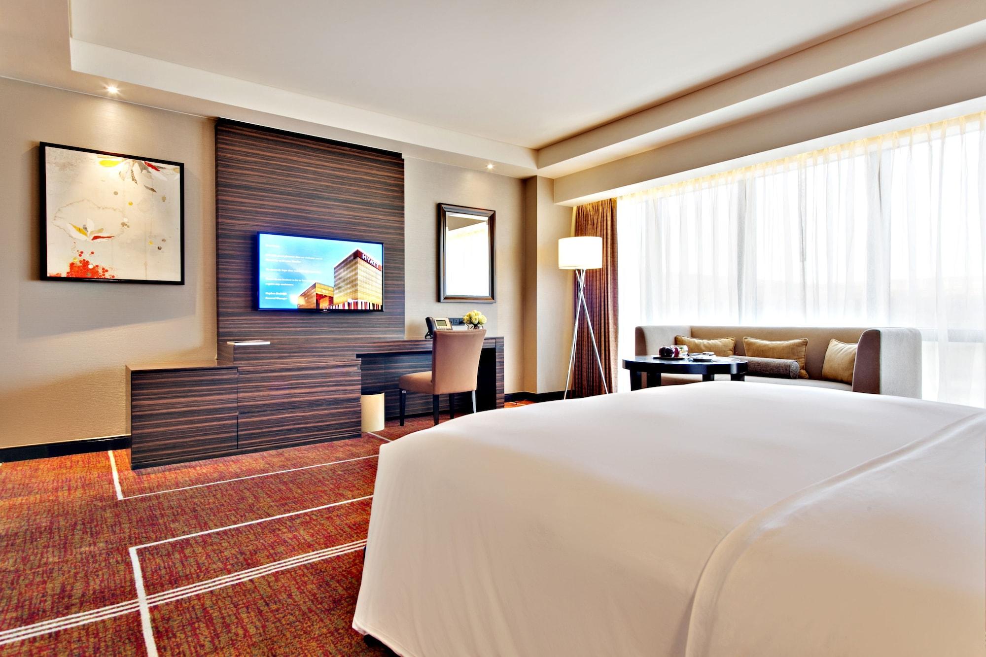 Hyatt Regency Manila City Of Dreams Paranaque City Екстериор снимка Deluxe Room